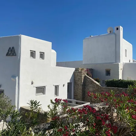 Luxurious Oasis In Paros Villa