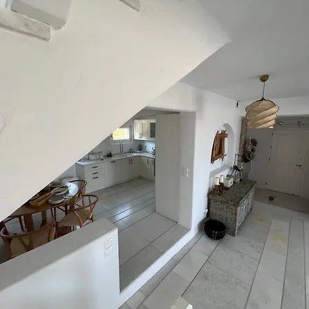 Luxurious Oasis In Paros